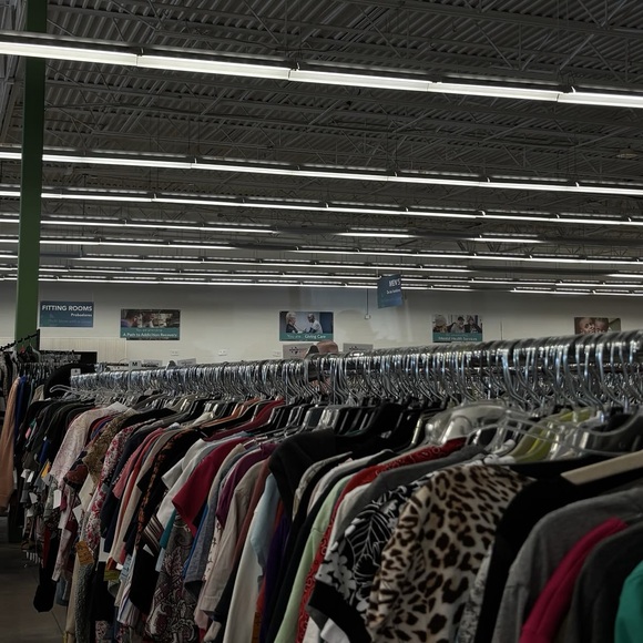 stormiesthrifts